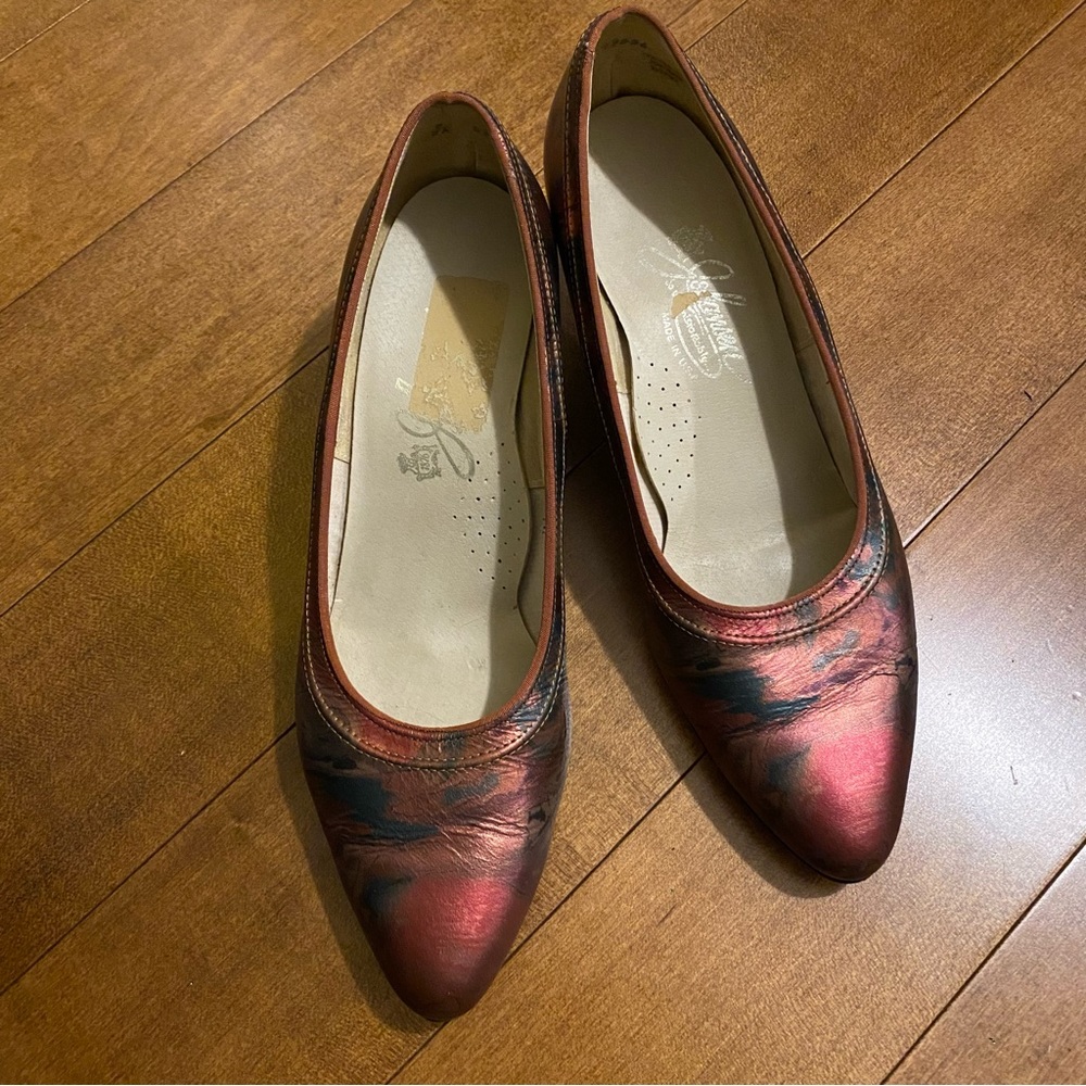 Kitten Heel Pump, Vintage